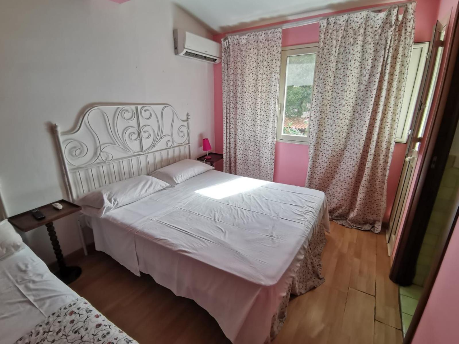 B&B Xenia Mongiove Exteriör bild