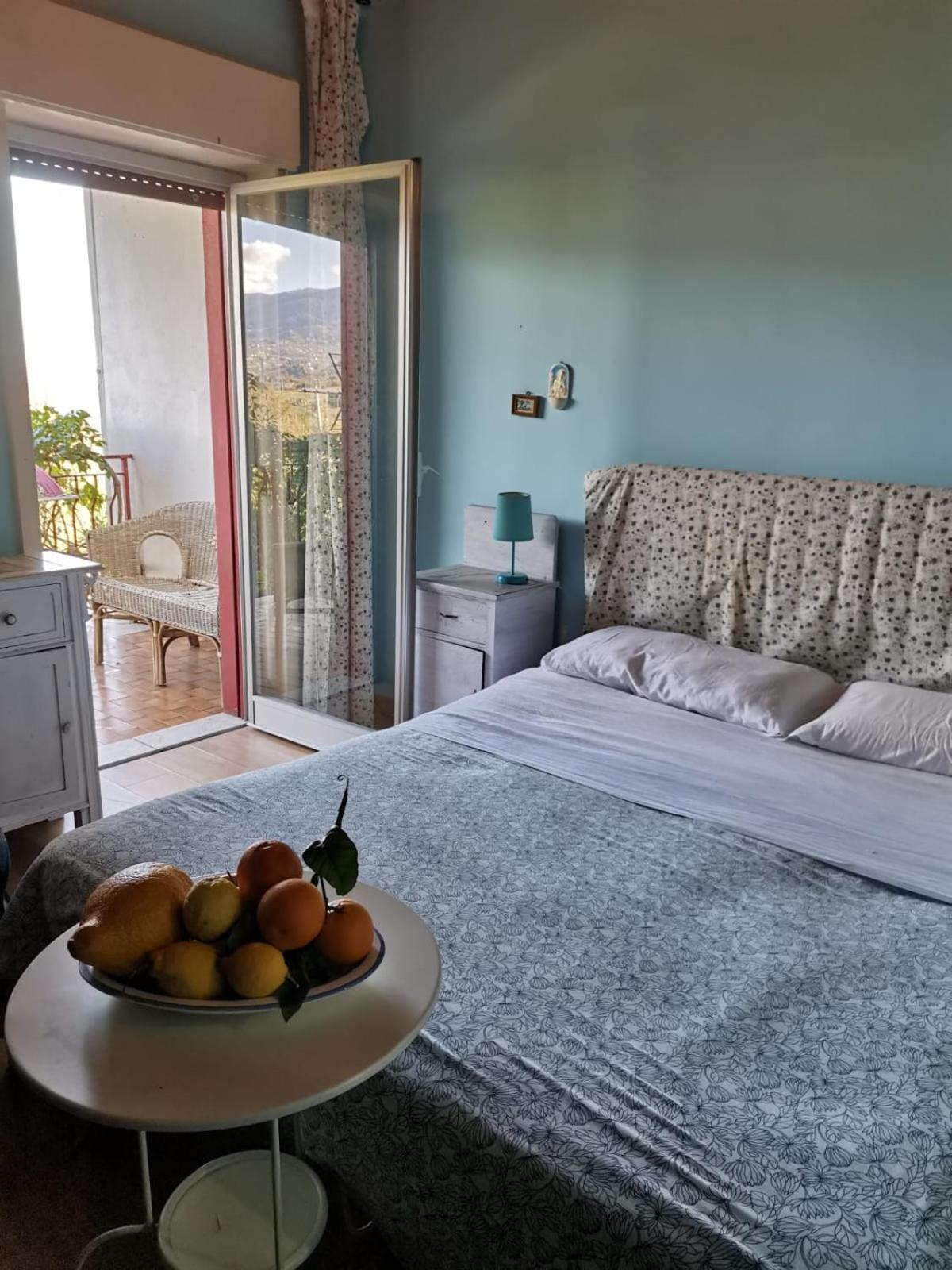 B&B Xenia Mongiove Exteriör bild